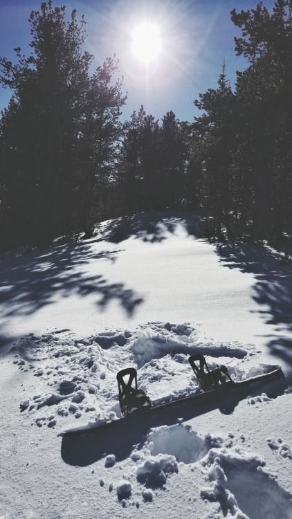 https://wewhosnowboard.tumblr.com/post/167880127465/snowboard-angel-on-opening-day?is_related_post=1