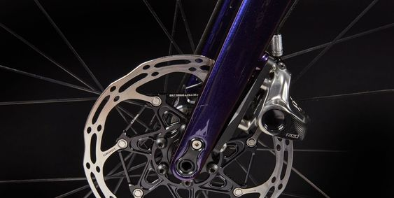 https://www.bicycling.com/bikes-gear/a20023166/the-beginners-guide-to-disc-brakes/
